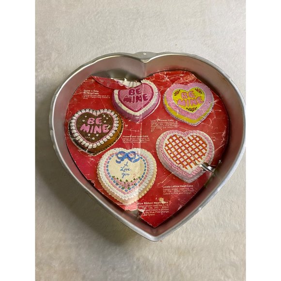 Vintage 1983 Wilton Valentine Heart Be Mine Cake Pan Mold - Picture 4 of 5